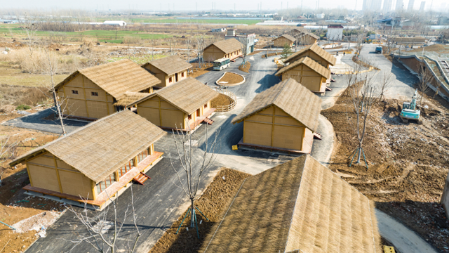 雙墩文化村、雙墩文化博物館以及遺址公園東西入口主體施工已基本完成